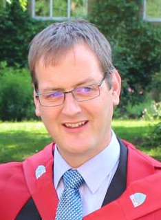 Dr. IE PACEY