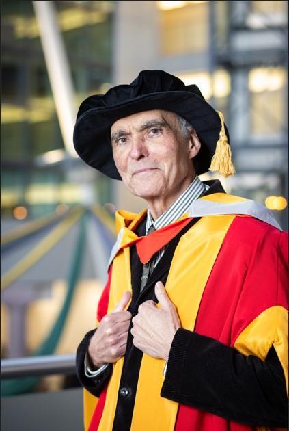 Honorary graduate David Wilkinson at graduation David Wilkinson University of Bradford Honorary Graduate in graduation gown and hat
