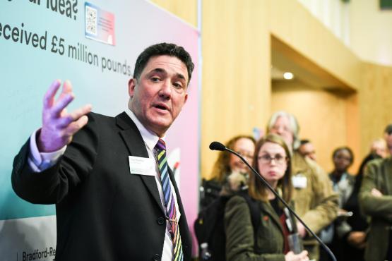 Professor Paul Thorning Professor Paul Thorning