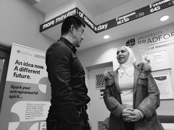 Dr Qun Shao chats to business woman Raza Alsous Dr Qun Shao chats to business woman Raza Alsous