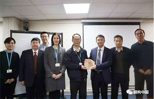 Dr Xianghe Dai with colleagues.