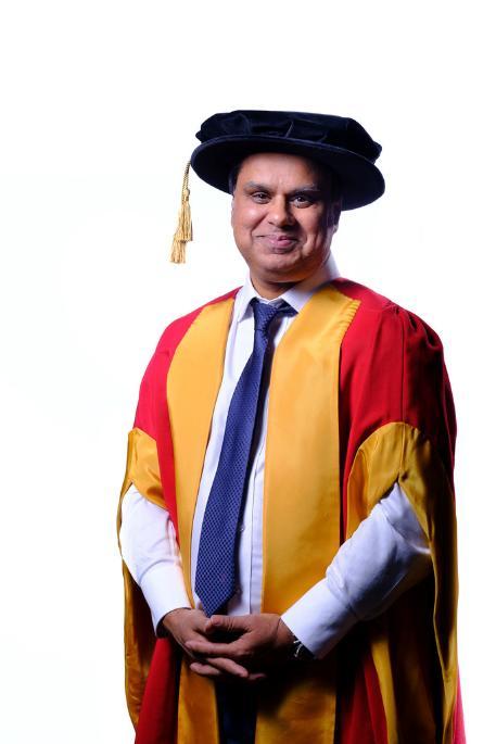 Picture of Professor Shafi Ahmed 