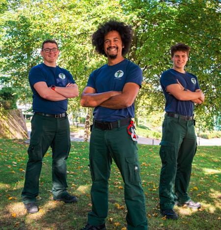 L to R: Final year paramedic students Tom Dowdy, Ken Bordt, and Ethan Champan